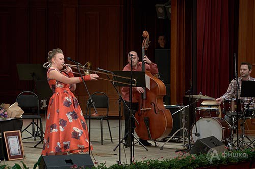 На сцене BelgorodMusicFest’a зажигают Алевтина Полякова, Павел Могильниченко и Олег Иванов На сцене BelgorodMusicFest’a зажигают Алевтина Полякова, Павел Могильниченко и Олег Иванов