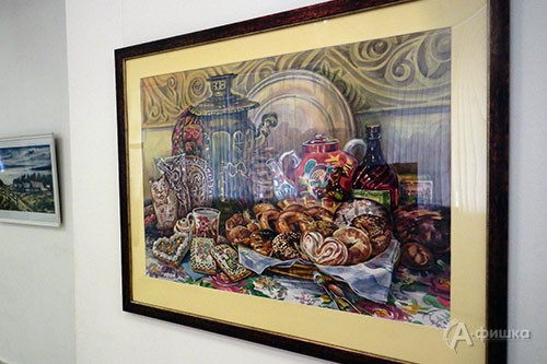 Фрагмент экспозиции III Областной выставки акварели в ВЗ «Родина»