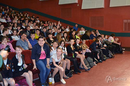 «Закрепляя пройденное», посетители киноурока приняли участие в призовой викторине по произведениям Бориса Васильева «Закрепляя пройденное», посетители киноурока приняли участие в призовой викторине по произведениям Бориса Васильева