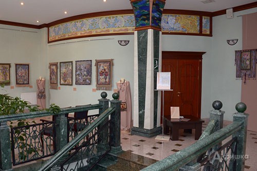 Выставка Маргариты Кудрявцевой открылась в Белгородском художественном музее Выставка Маргариты Кудрявцевой открылась в Белгородском художественном музее