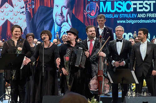 Директор Белгородской госфилармонии Светлана Боруха приветствует VI фестиваль «Борислав Струлёв и друзья» 