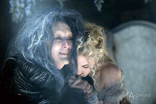 Мерил Стрип в роли Ведьмы в мюзикле «Чем дальше в лес…»