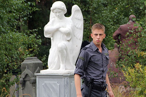Александр Паль в комедии «Парень с нашего кладбища»