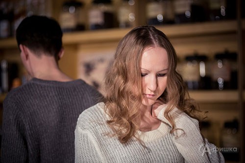 Сцена из спектакля «Любовь». Независимый молодёжный театр «Новая сцена – 2» Оксаны Погребняк Сцена из спектакля «Любовь». Независимый молодёжный театр «Новая сцена – 2» Оксаны Погребняк