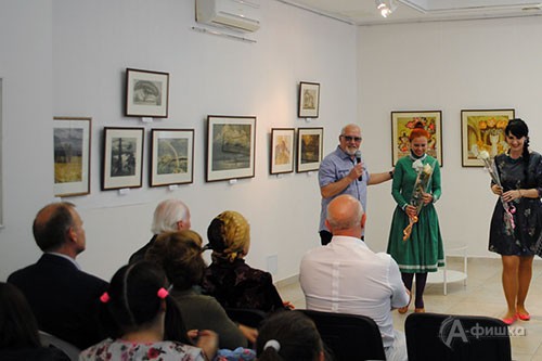 Выставка работ Маргариты Скорбач и Виктории Скляренко «Lumos Maxima» открылась в выставочном зале «Родина»