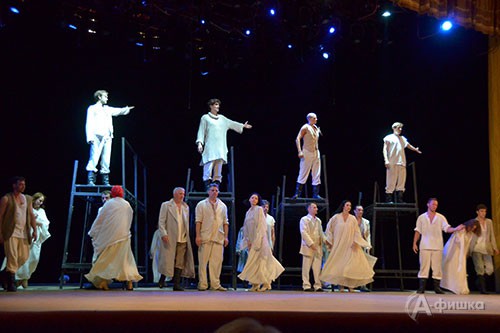 Щепкинцы играют в Зимнем театре в Сочи один из своих лучших спектаклей — «На дне»