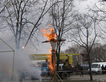 Белгород: традиционное сожжение чучела