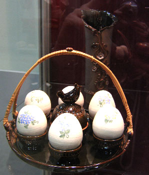 Пасхальные яйца работы Борисовских мастеров керамики