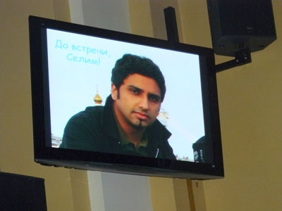 Когда на экране появилась фотография с надписью «До встречи, Селим», у зрителей и участников появились слёзы на глазах
