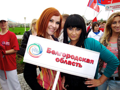 Оксана Телеусова (справа) и Карина Иванова на гостеприимной казанской земле