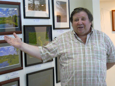 Руководитель Фотоклуба31 Виктор Мишакин открывает новую Галерею