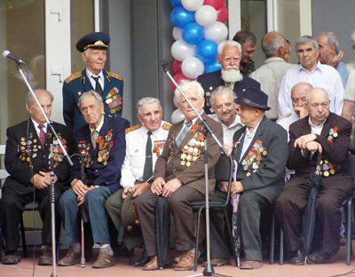 Белгородские ветераны на открытии Дома офицеров в Белгороде