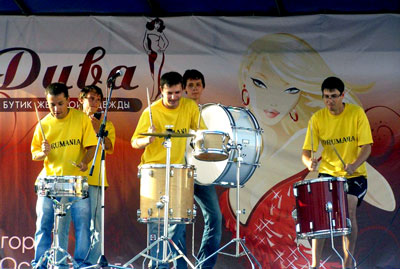 Группа барабанщиков «Drumania»