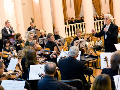 В концерте абонемента Белгородской филармонии «Виват, Маэстро!» выступил народный артист России Фуат Мансуров