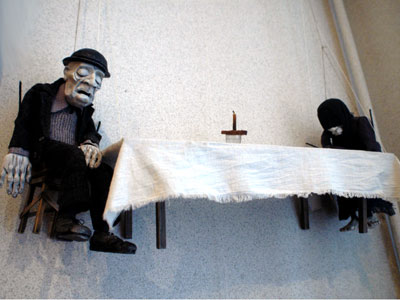 «Покойник» - эскиз к спектаклю «Нора» по Ф. Кафке