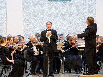 В Овальном зале Белгорода Владимир Бойко концертом отметил двойной юбилей