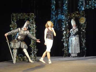 Гастроли в Белгороде: сцена из мюзикла «Кентервильское привидение»