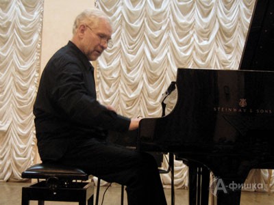 За роялем – Леонид Винцкевич