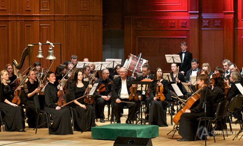 На сцене Большого концертного зала Белгородской филармонии – Симфонический оркестр БГФ