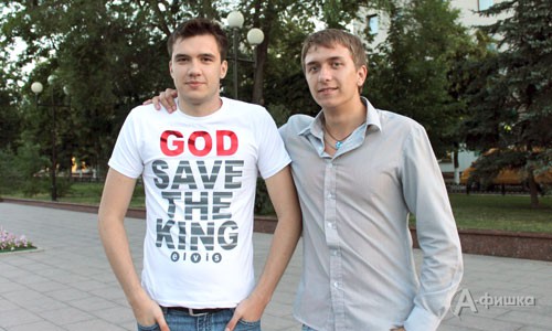Илья Крюков и Владимир Ежов сочли своим долгом принять участие в героико-патриотической акции