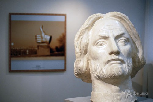 В Белгороде открылась персональная юбилейная выставка известного белгородского скульптора А. Шишкова