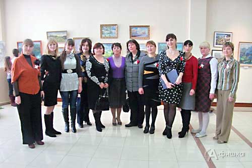 Участники и гости выставки «Весна» В Детской художественной школе Белгорода