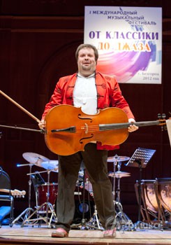 Борислав Струлёв (виолончель)