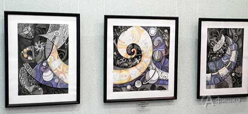 За триптих «Космические миры» Дария Бурмака получала гран-при конкурса «Золотая палитра»