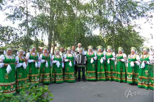 «Народный самодеятельный коллектив» хор русской песни «Зорька алая»