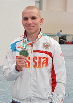 Иван Беляев — Чемпион Старого Света по гиревому спорту