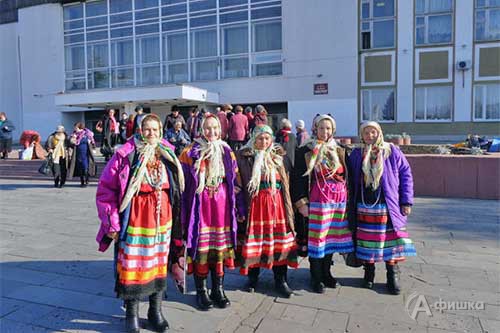Артистки Ансамбля «Сударушка» на фестивале в Белгороде