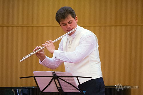 Лауреат международного конкурса Дмитрий Филатов (флейта)