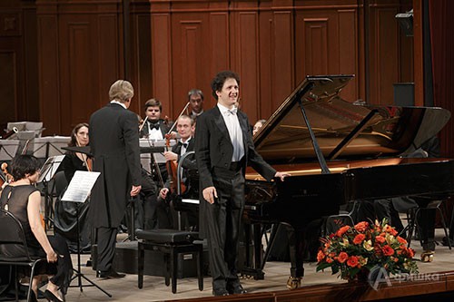 Лауреат международных конкурсов Сергей Кузнецов, ф-но, Москва Лауреат международных конкурсов Сергей Кузнецов, ф-но, Москва