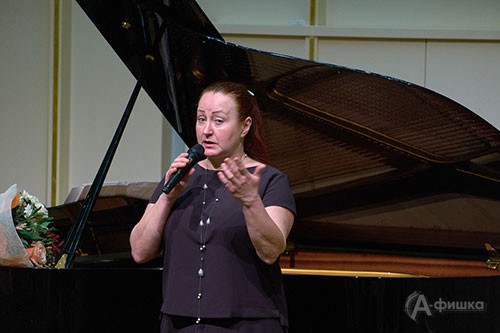 Ирина Соколова 50-летие творческой деятельности отметила программой «Полвека с роялем»